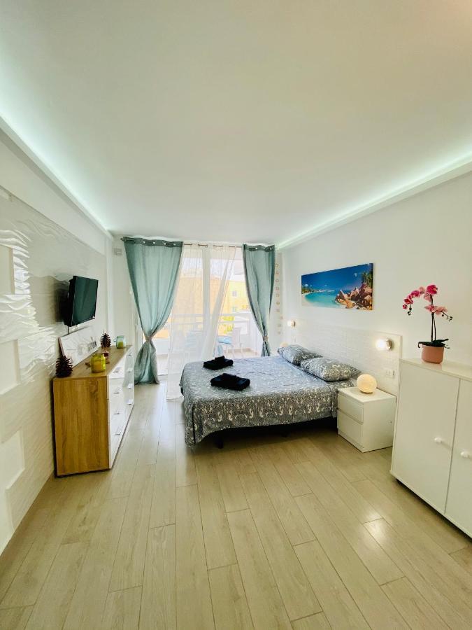 Beach Las Americas Suite Playa Feñabe 外观 照片