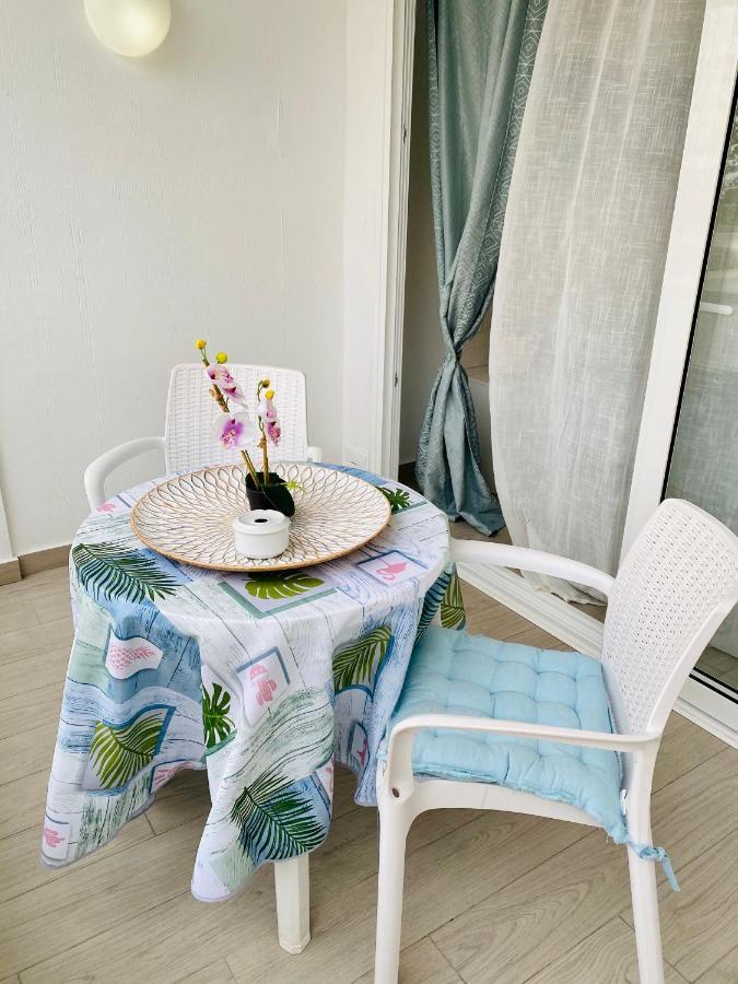 Beach Las Americas Suite Playa Feñabe 外观 照片